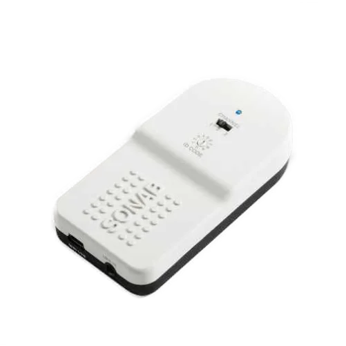 Sonab CTX bianco collegato alla sorgente audio per filodiffusione in negozio o ristorante